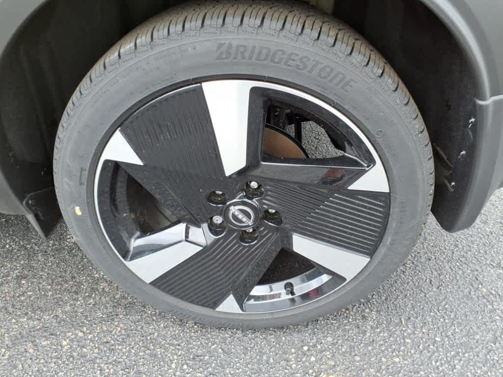new 2025 Nissan Kicks car, priced at $28,645