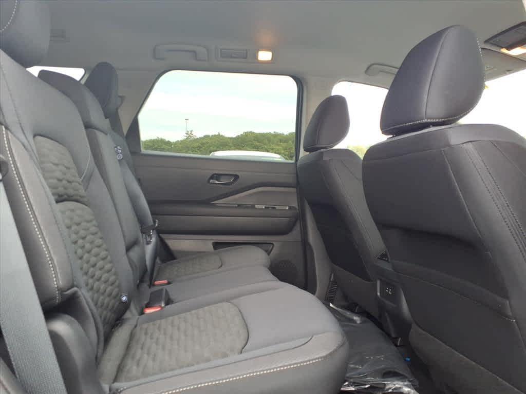 new 2025 Nissan Pathfinder car, priced at $36,890