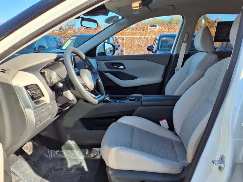 used 2021 Nissan Rogue car, priced at $23,396