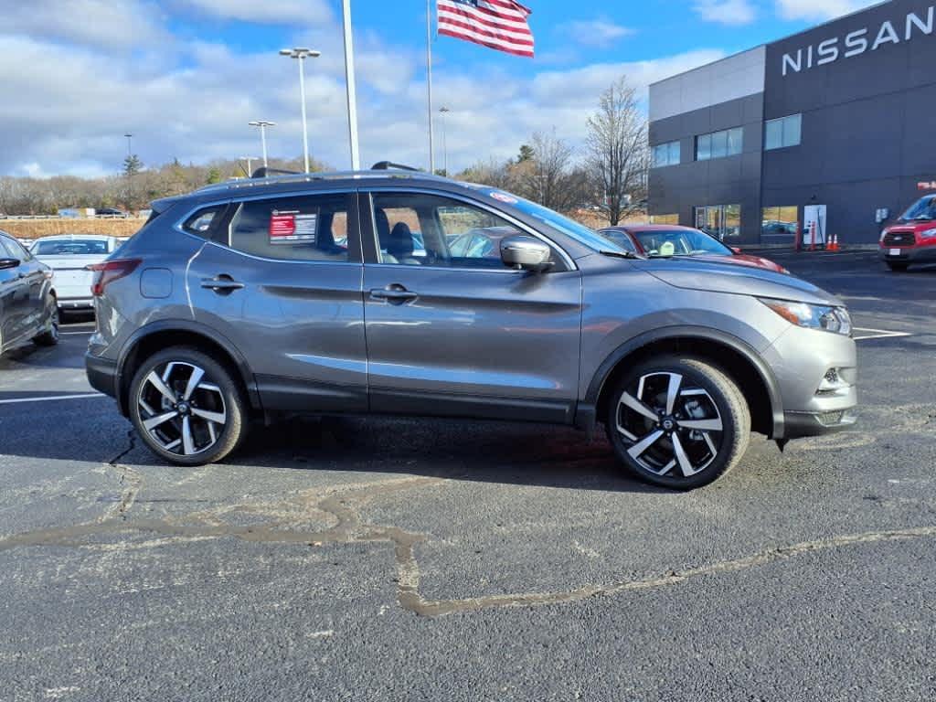 used 2022 Nissan Rogue Sport car, priced at $25,956