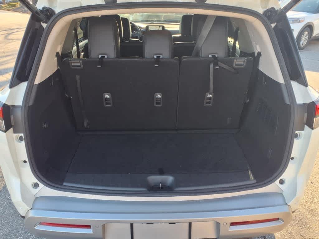 used 2024 Nissan Pathfinder car, priced at $40,436
