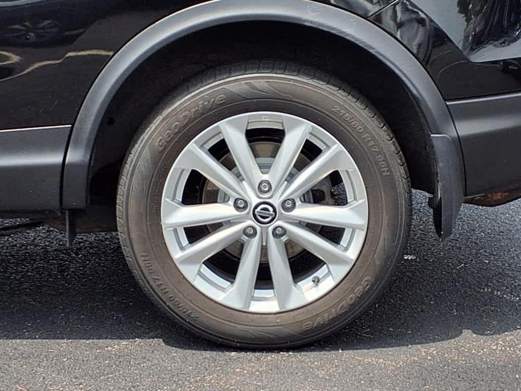 used 2019 Nissan Rogue Sport car, priced at $15,991