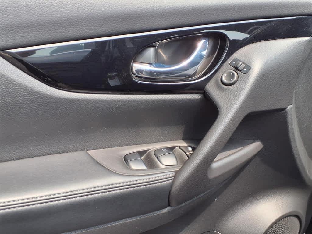 used 2019 Nissan Rogue Sport car, priced at $15,991