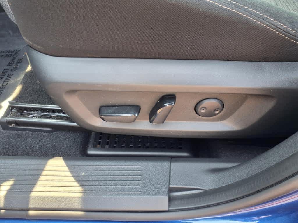 used 2022 Nissan Rogue car, priced at $25,999