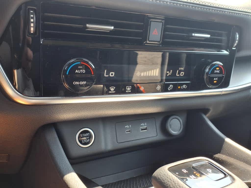 used 2022 Nissan Rogue car, priced at $25,999