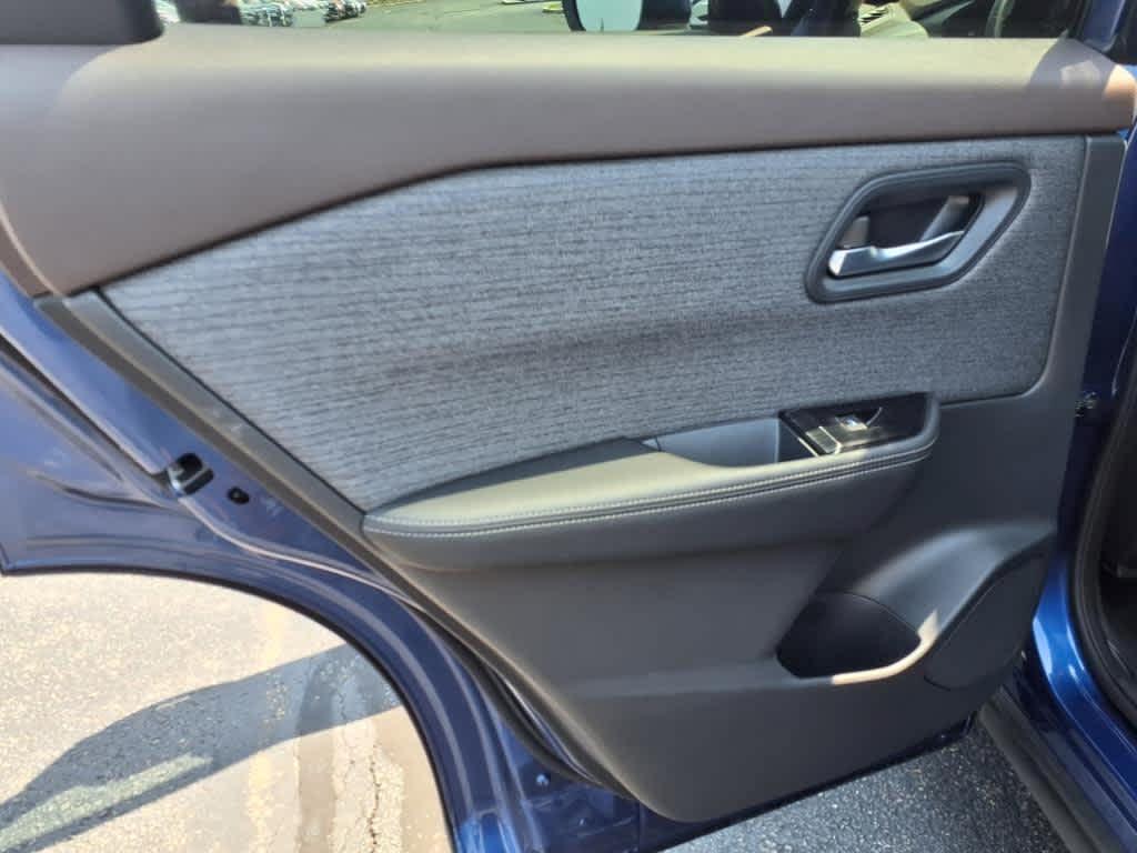 used 2022 Nissan Rogue car, priced at $25,999