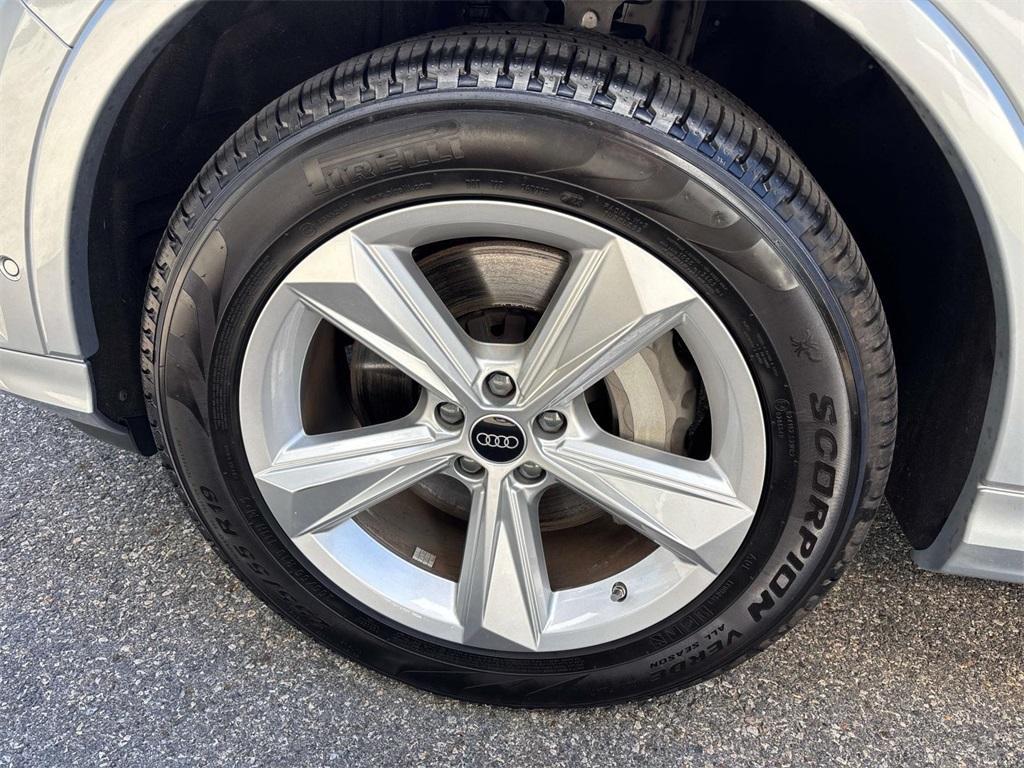 used 2024 Audi Q7 car, priced at $51,700