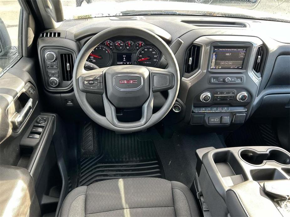 new 2025 GMC Sierra 1500 car, priced at $47,550