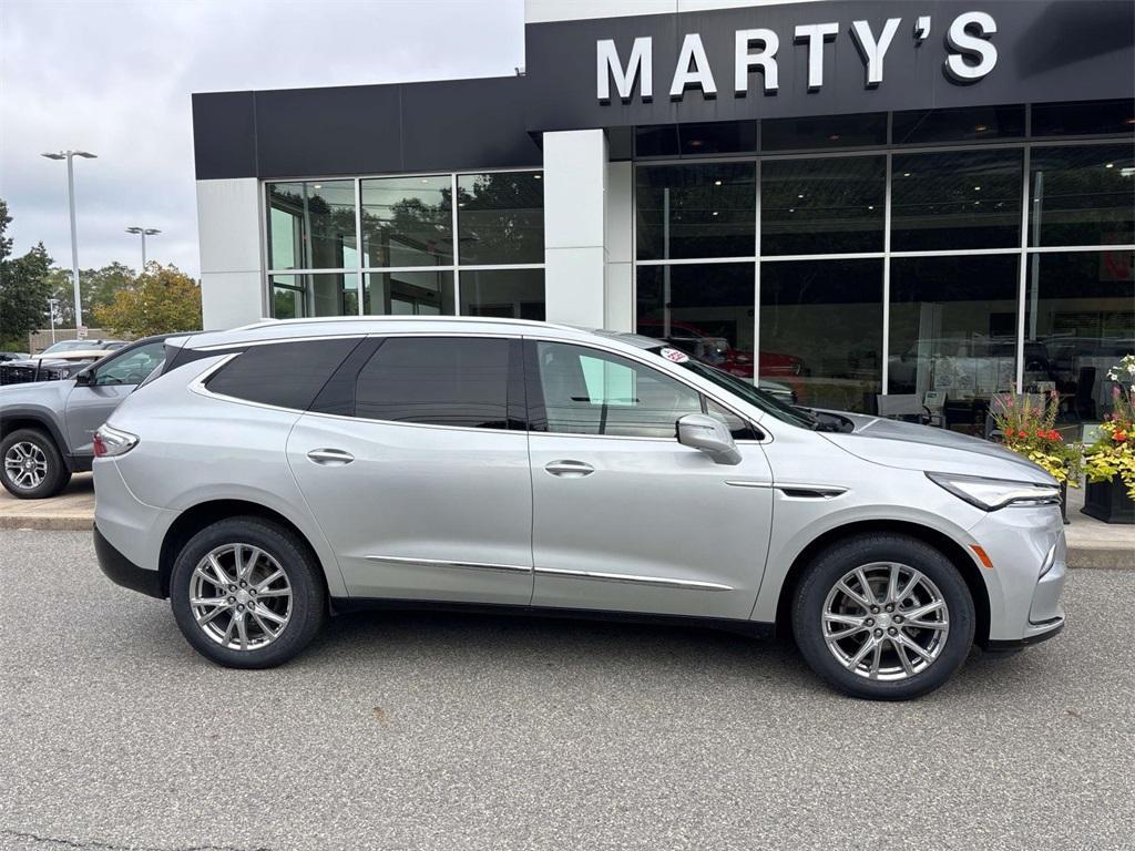 used 2022 Buick Enclave car, priced at $26,000