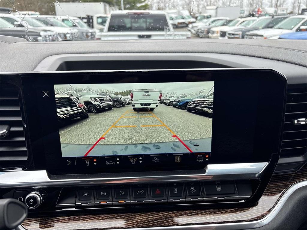new 2025 GMC Sierra 1500 car, priced at $58,475