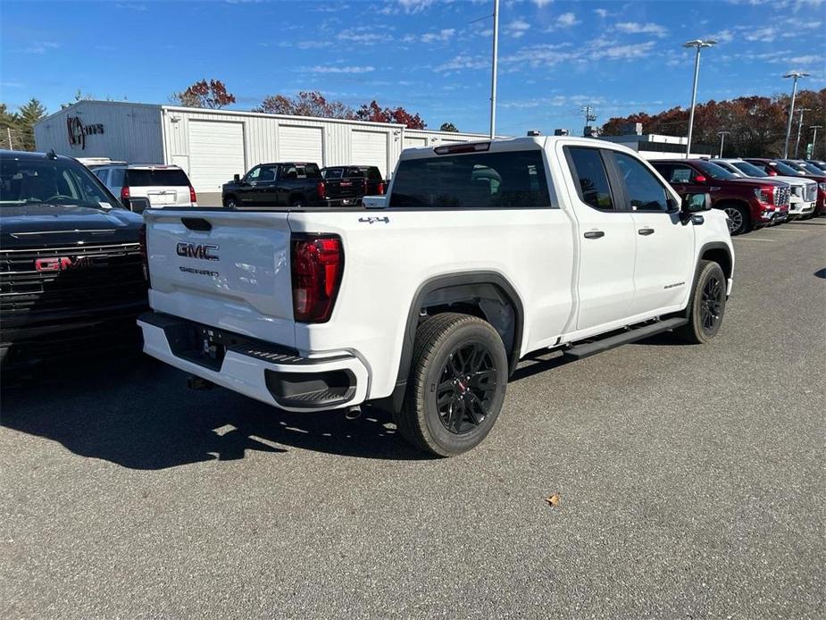 new 2025 GMC Sierra 1500 car, priced at $44,715