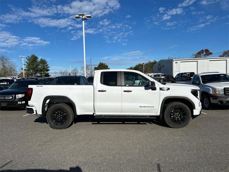 new 2025 GMC Sierra 1500 car, priced at $44,715