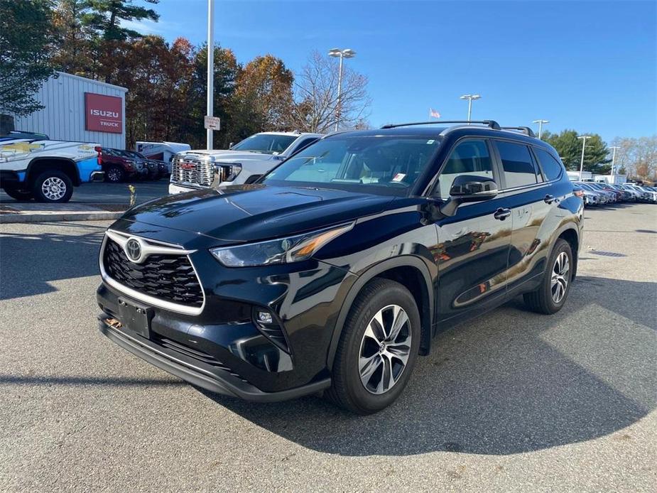 used 2024 Toyota Highlander car, priced at $42,500