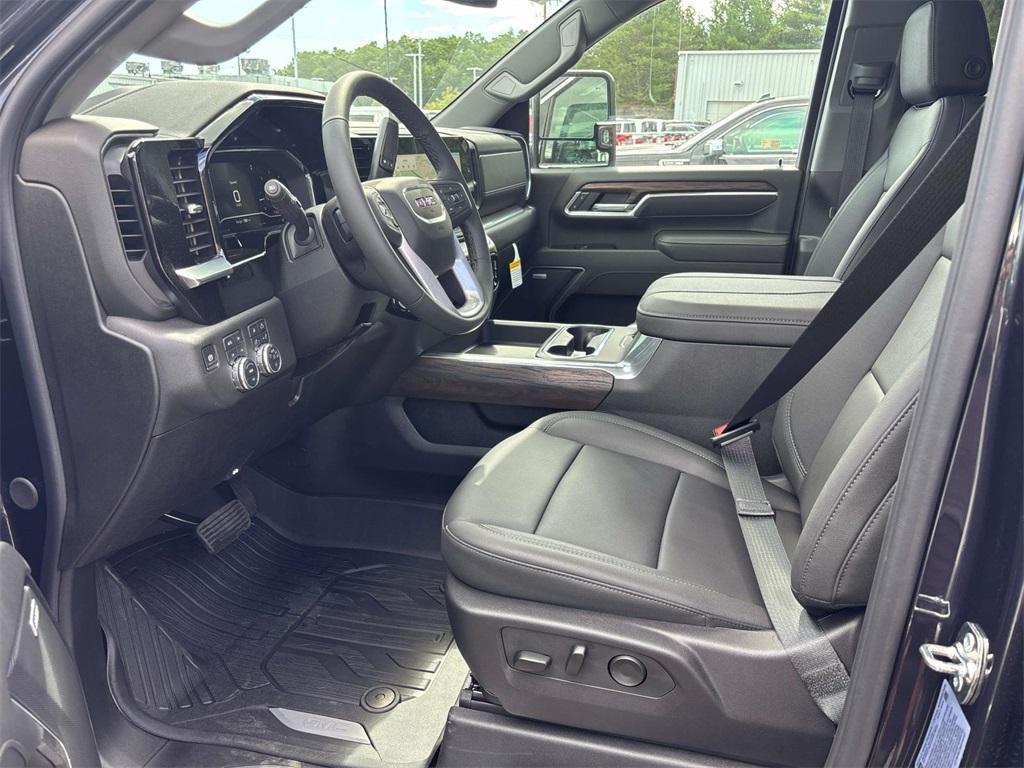 new 2025 GMC Sierra 2500 car, priced at $74,714