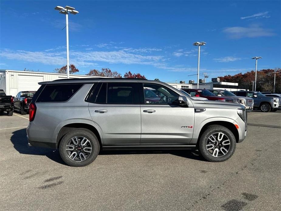 new 2024 GMC Yukon car, priced at $77,230