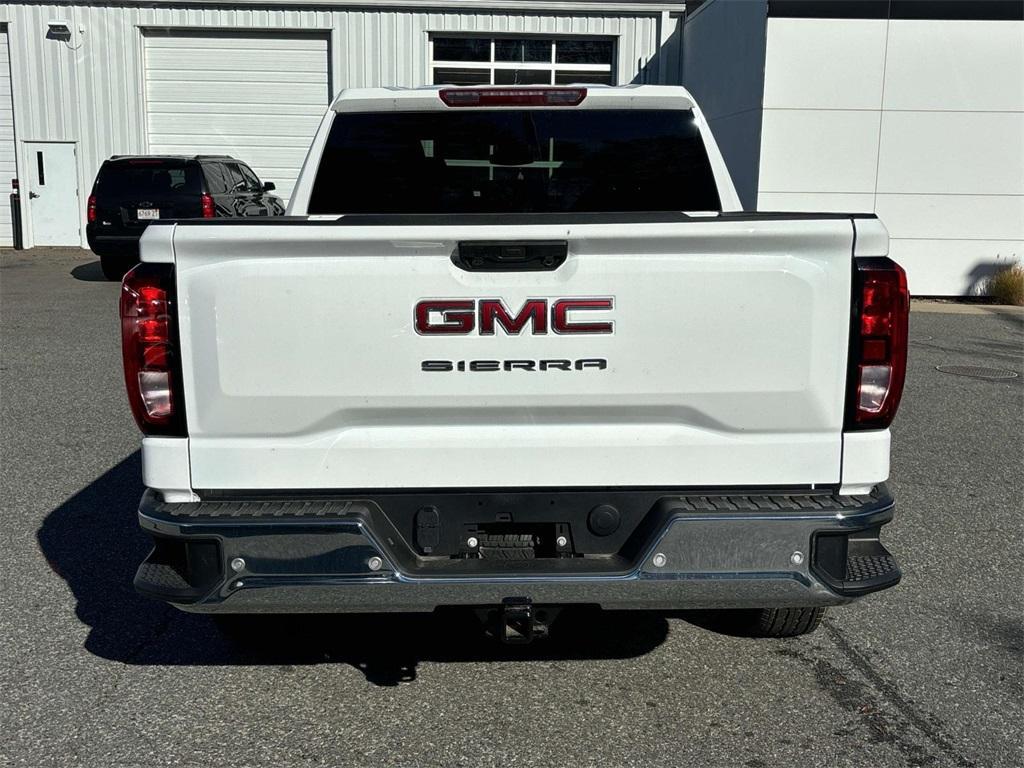 new 2024 GMC Sierra 1500 car, priced at $39,425