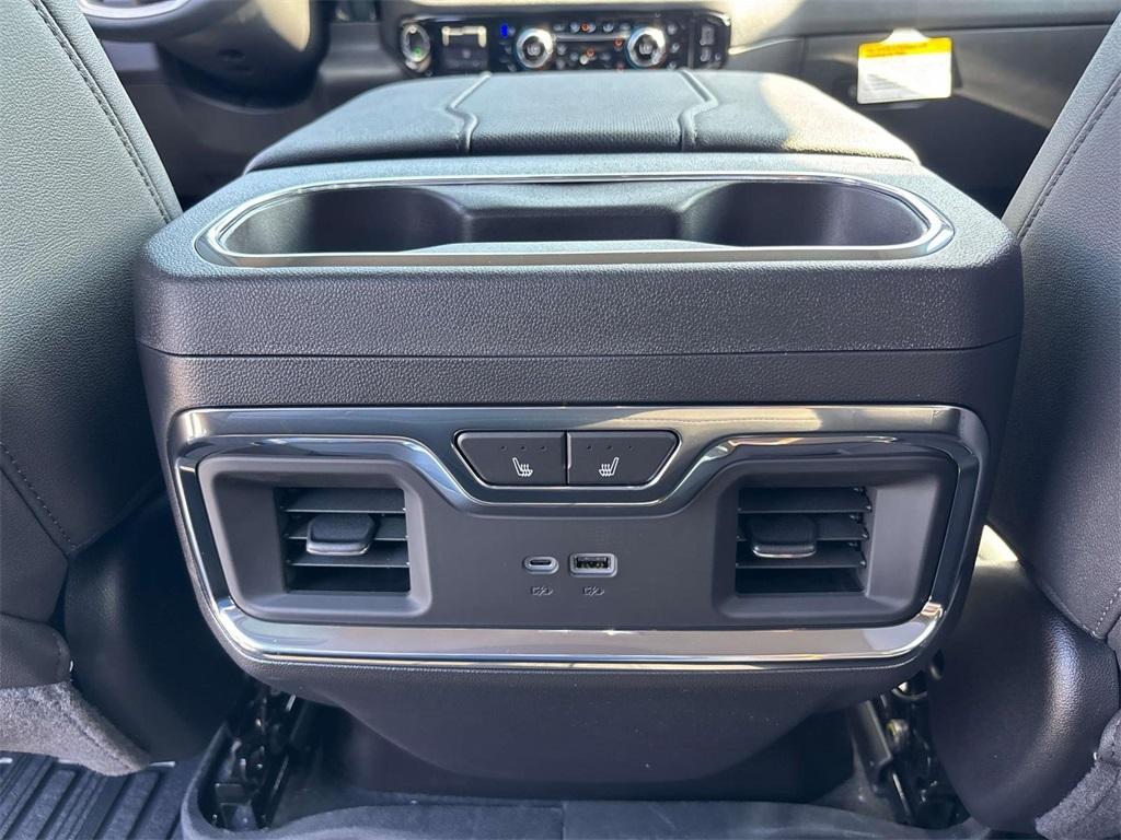 new 2025 GMC Sierra 1500 car, priced at $62,560