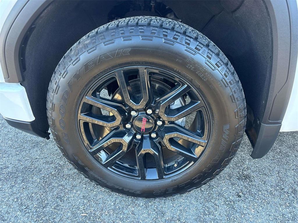 used 2023 GMC Sierra 1500 car, priced at $44,375
