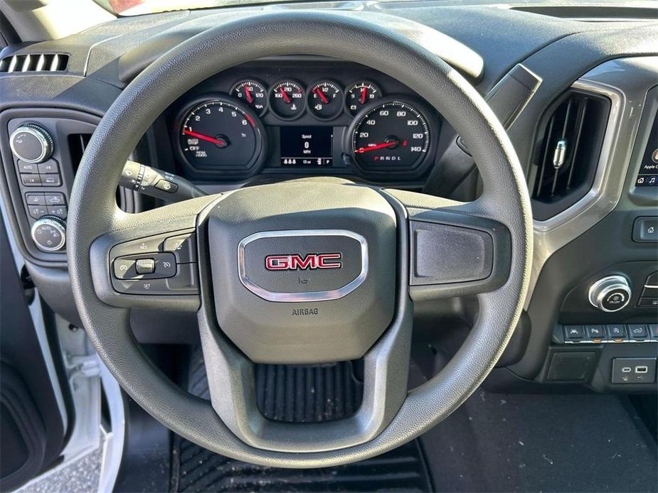 new 2024 GMC Sierra 1500 car, priced at $39,425