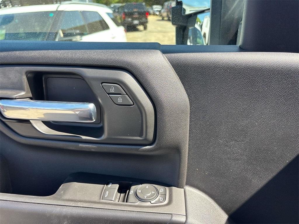 new 2025 GMC Sierra 2500 car, priced at $50,125