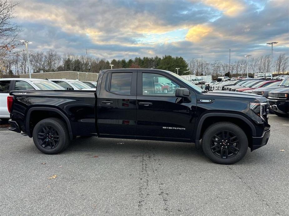 new 2025 GMC Sierra 1500 car, priced at $45,285