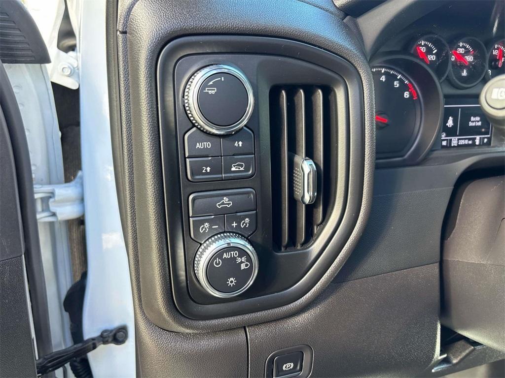 used 2024 GMC Sierra 1500 car, priced at $34,000