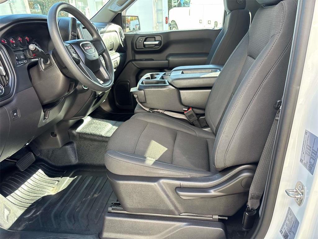 used 2024 GMC Sierra 1500 car, priced at $34,000
