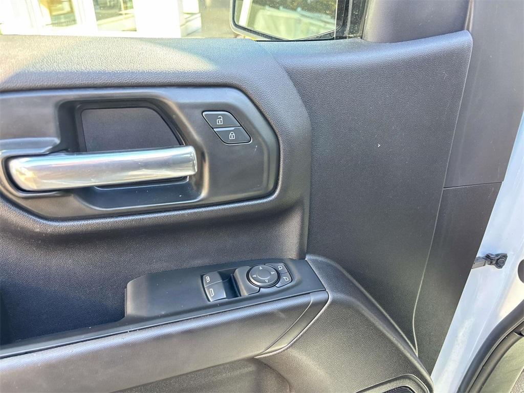 used 2024 GMC Sierra 1500 car, priced at $34,000