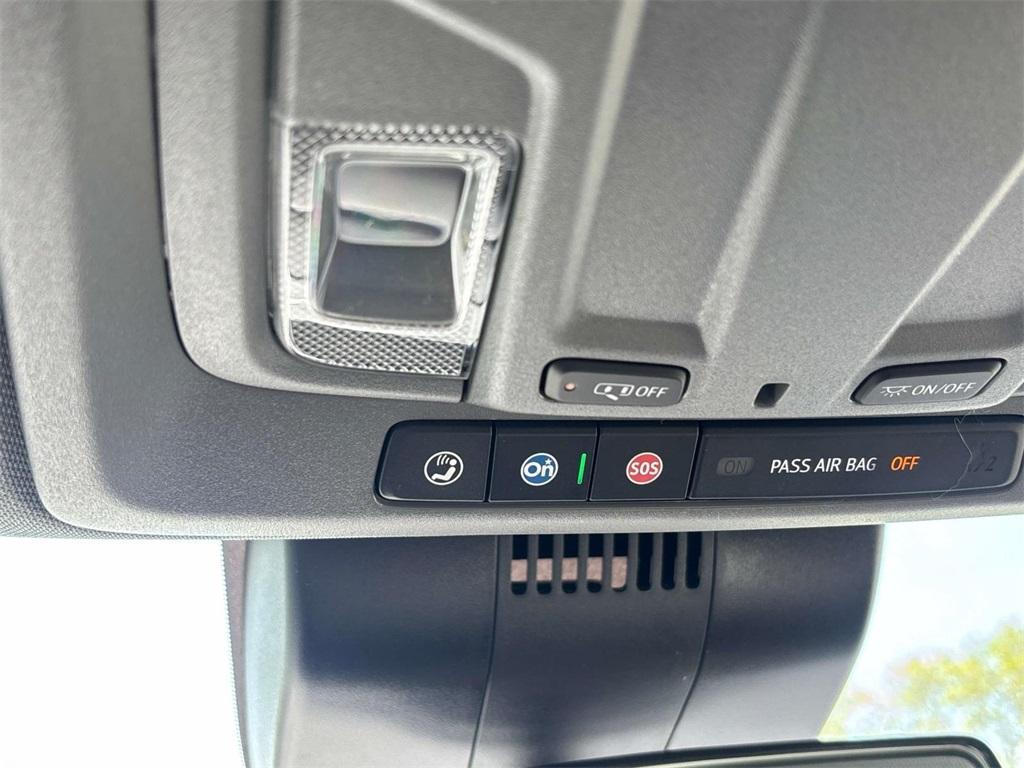 new 2025 GMC Sierra 1500 car, priced at $44,180