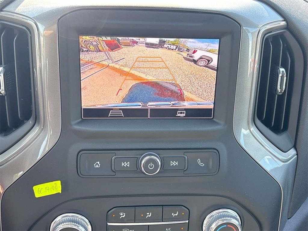 new 2025 GMC Sierra 1500 car, priced at $44,180