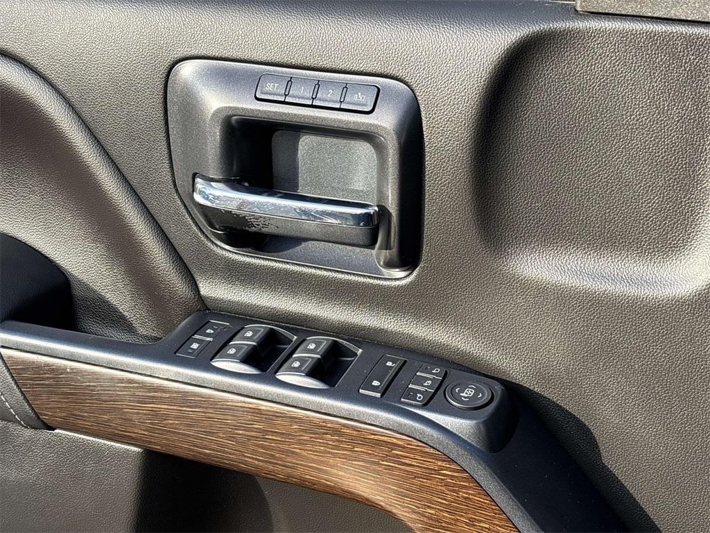 used 2018 GMC Sierra 1500 car, priced at $32,000