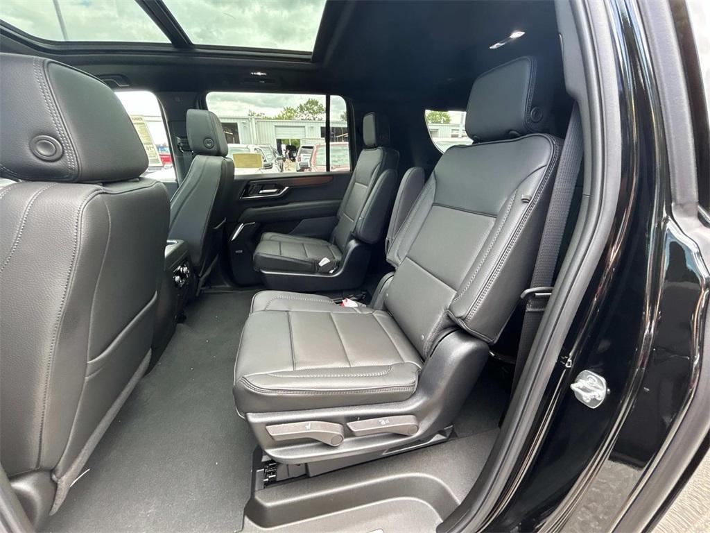 new 2025 GMC Yukon XL car, priced at $89,259