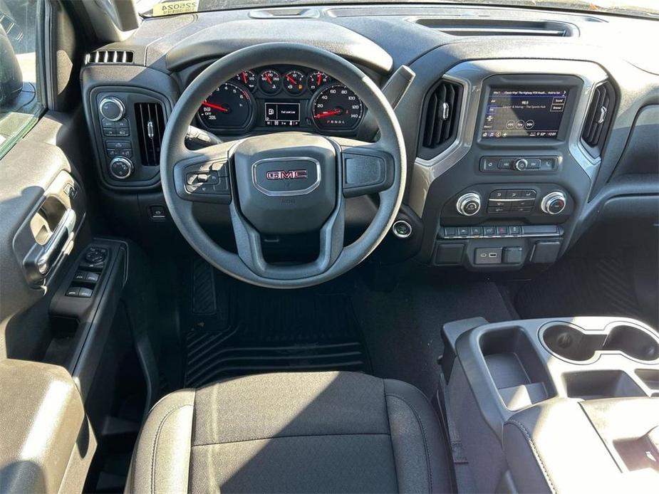 new 2025 GMC Sierra 1500 car, priced at $48,045