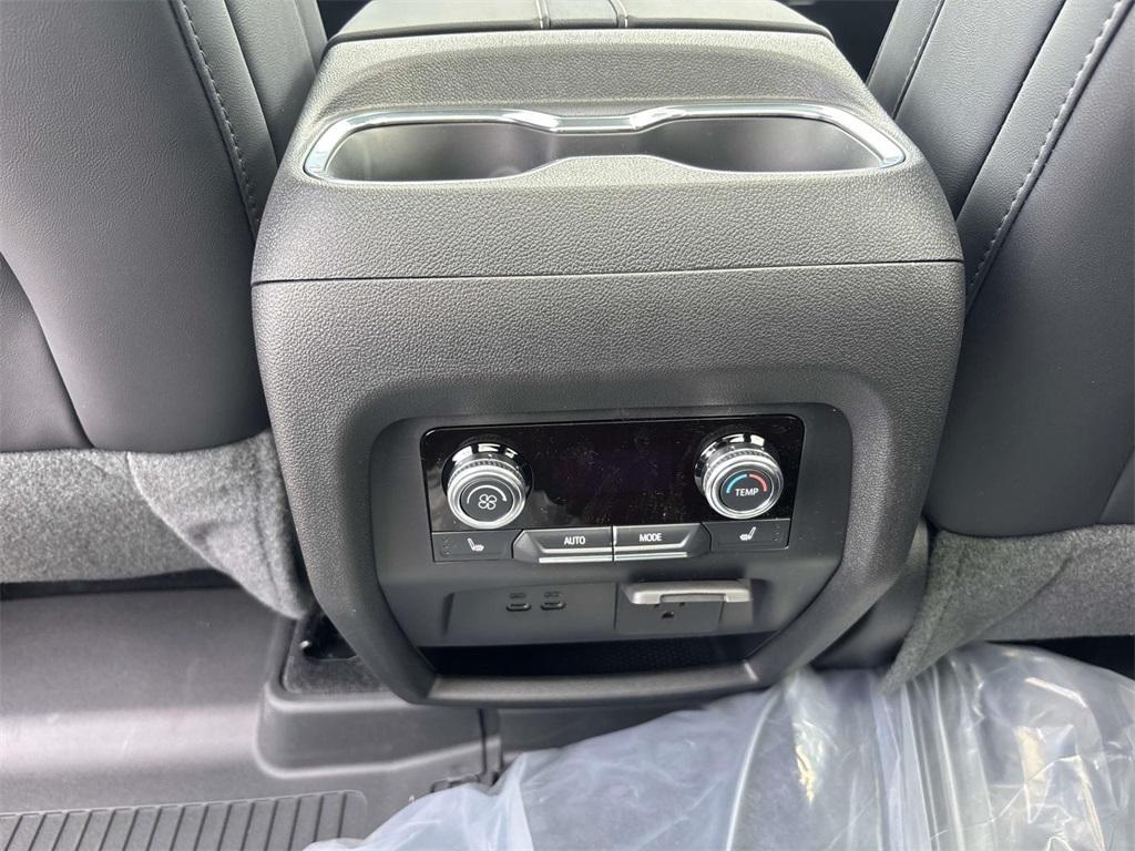 new 2025 GMC Acadia car, priced at $51,925