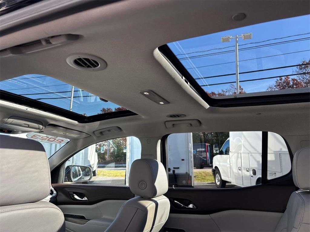 used 2023 GMC Acadia car, priced at $29,000