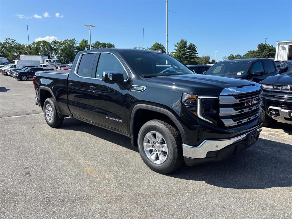 new 2025 GMC Sierra 1500 car, priced at $53,330