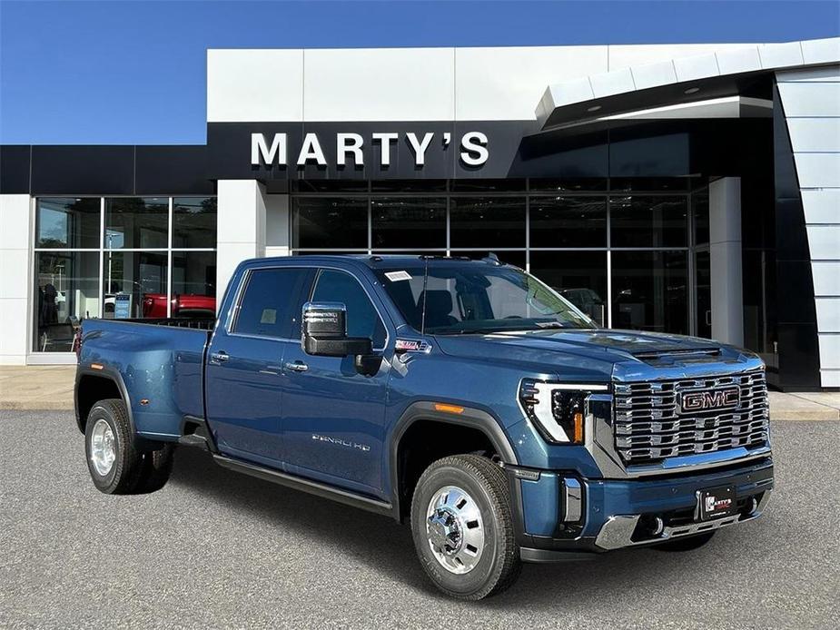 new 2025 GMC Sierra 3500 car, priced at $92,360