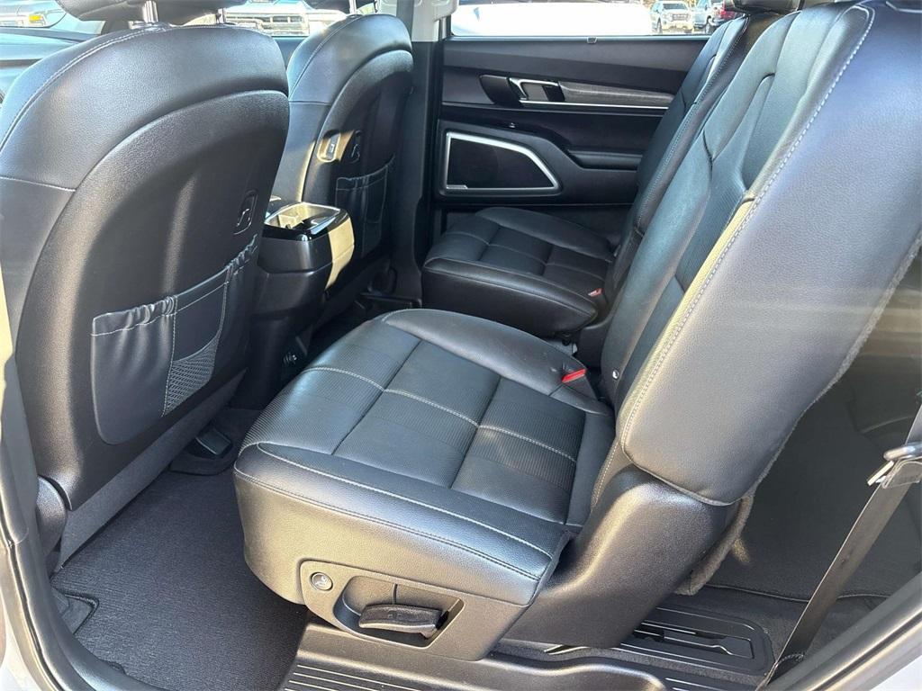 used 2022 Kia Telluride car, priced at $31,800