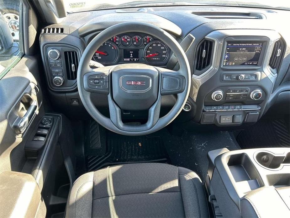 new 2025 GMC Sierra 1500 car, priced at $53,030