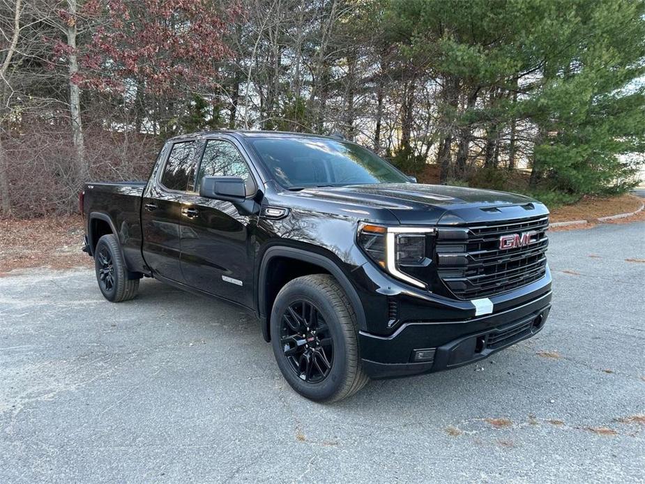 new 2025 GMC Sierra 1500 car, priced at $52,790