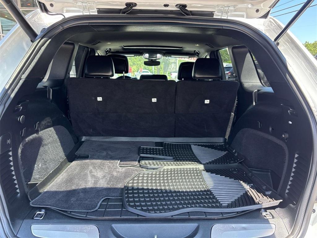 used 2018 Jeep Grand Cherokee car, priced at $15,660