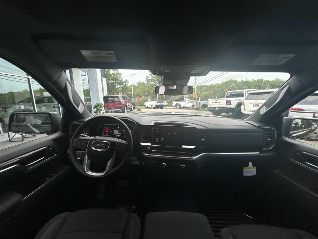 new 2025 GMC Sierra 1500 car, priced at $52,920