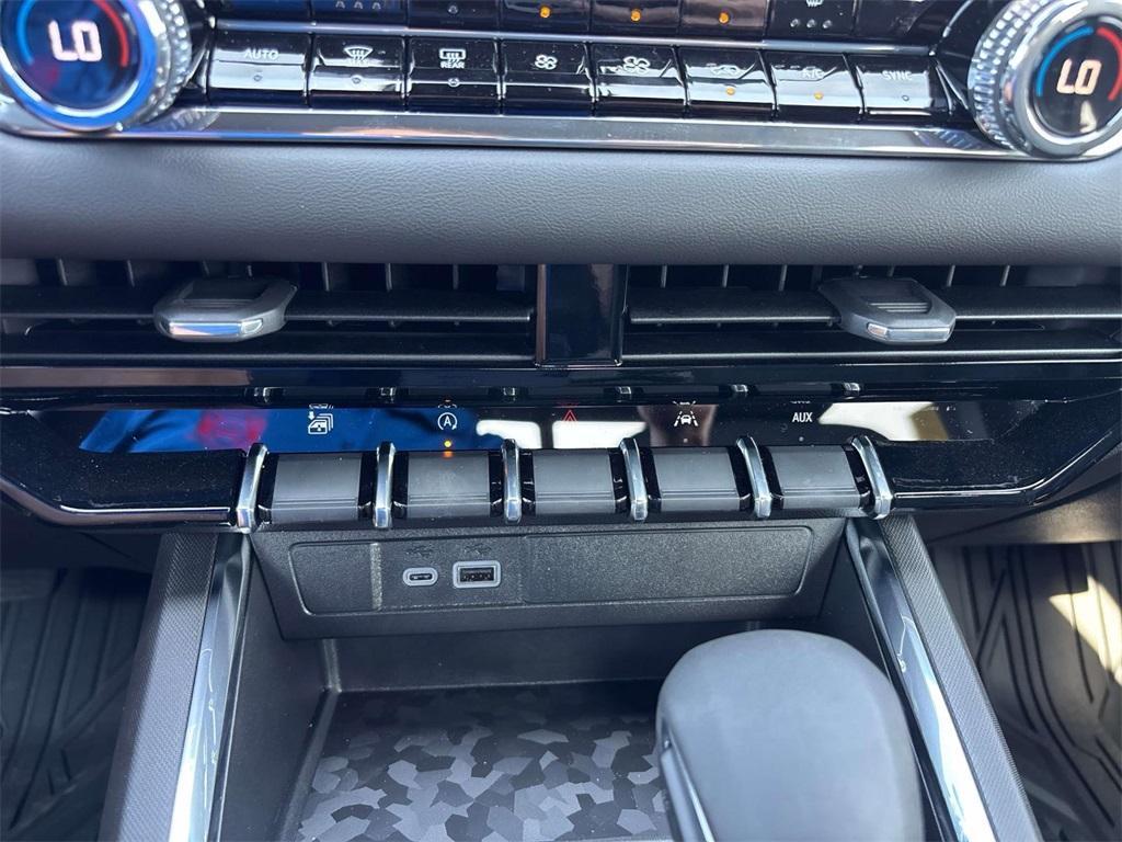 new 2025 GMC Canyon car, priced at $50,649