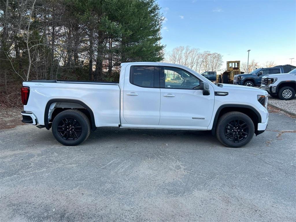 new 2025 GMC Sierra 1500 car, priced at $49,045