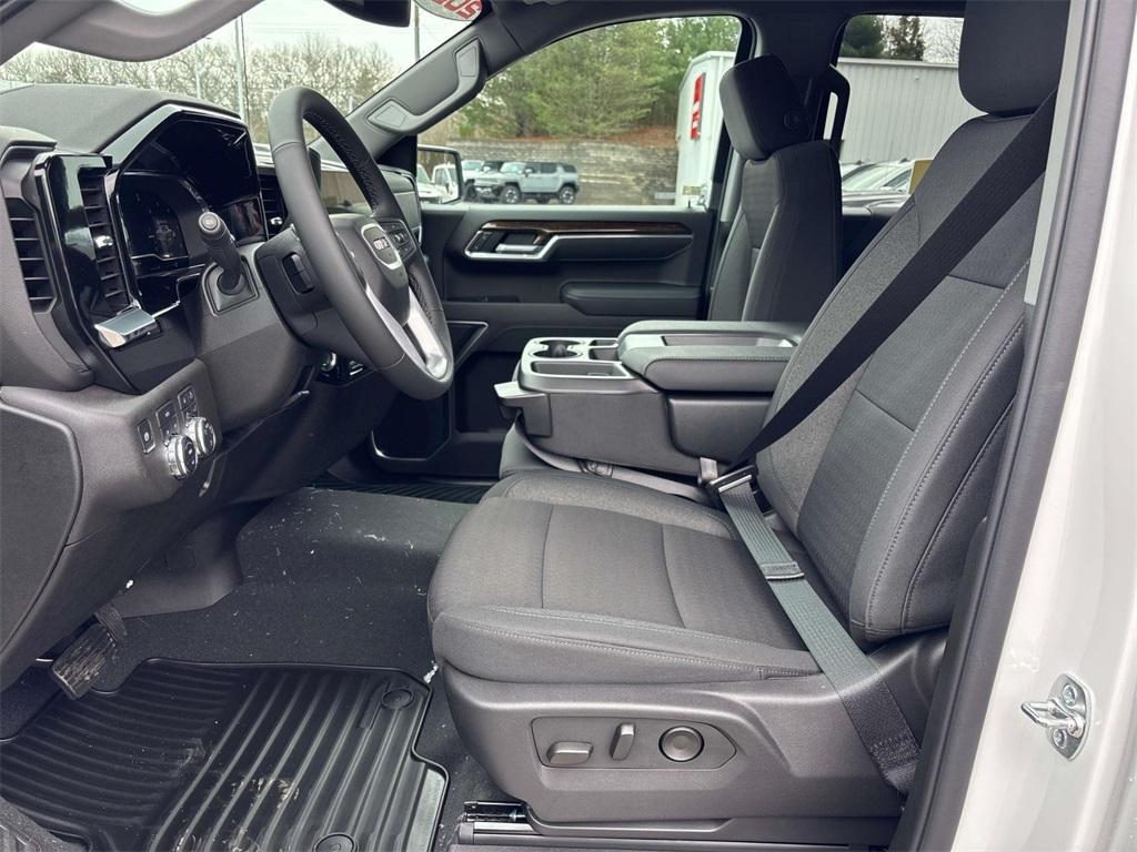 new 2025 GMC Sierra 1500 car