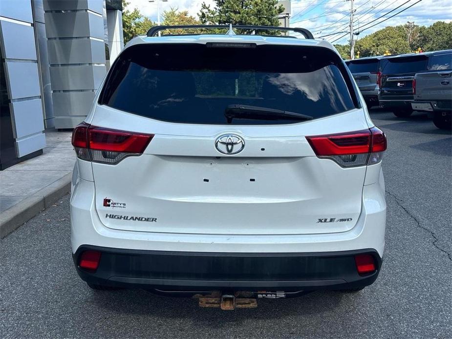 used 2018 Toyota Highlander car, priced at $27,400