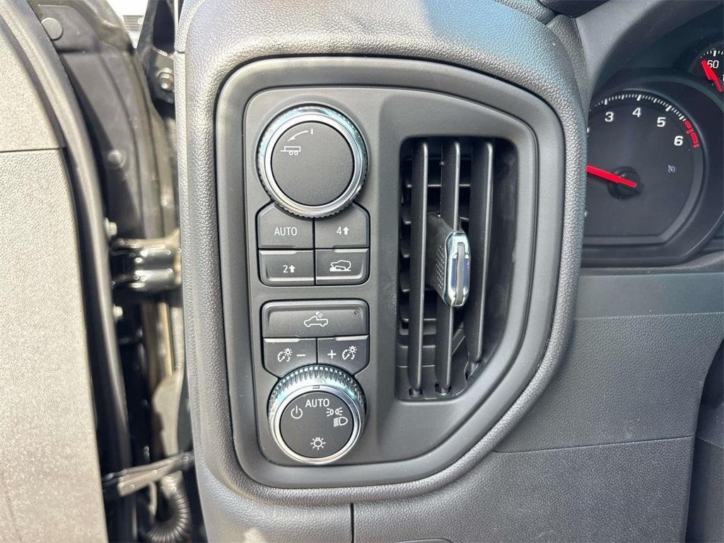 new 2025 GMC Sierra 1500 car, priced at $37,875