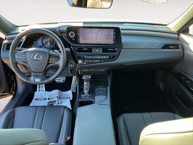 used 2022 Lexus ES 300h car, priced at $40,598