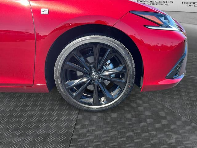 new 2025 Lexus ES 350 car, priced at $51,644