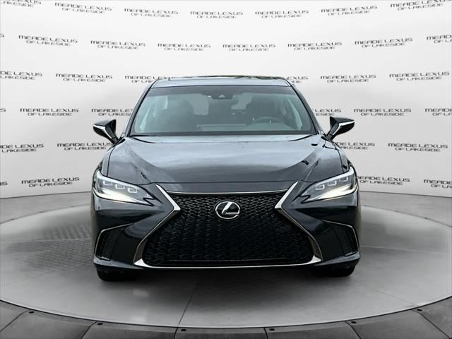 new 2025 Lexus ES 300h car, priced at $52,305
